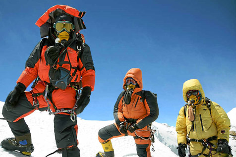 Provocarea Everest Carpatguard